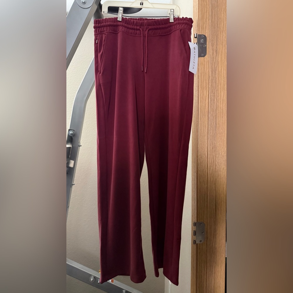 Athleta Women’s Regular Length Seasoft Straight Pants — Brown/Burgundy Color